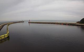 Mrzeżyno wejście do portu - 02-11-2025 10:07