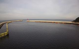 Mrzeżyno wejście do portu - 18-12-2025 10:54