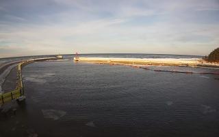 Mrzeżyno wejście do portu - 01-02-2026 14:28