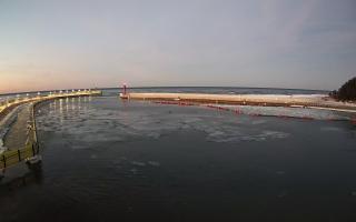 Mrzeżyno wejście do portu - 01-02-2026 16:01