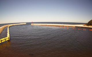 Mrzeżyno wejście do portu - 21-03-2026 10:48