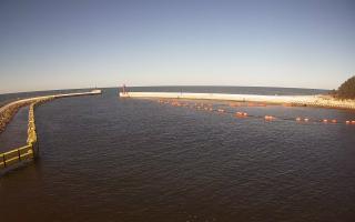 Mrzeżyno wejście do portu - 28-04-2026 13:53