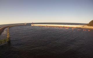 Mrzeżyno wejście do portu - 28-04-2026 16:27