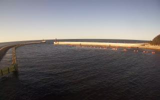 Mrzeżyno wejście do portu - 28-04-2026 16:42