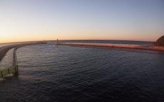 Mrzeżyno wejście do portu - 28-04-2026 18:14