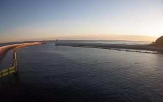 Mrzeżyno wejście do portu - 28-04-2026 03:54