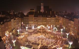 Warszawa Rynek Starego Miasta - 16-12-2025 19:04