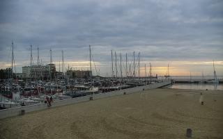 Gdynia plaża miejska - 27-07-2024 04:40
