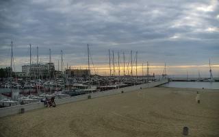Gdynia plaża miejska - 27-07-2024 05:19