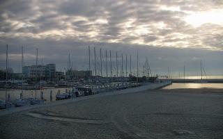 Gdynia plaża miejska - 17-04-2026 05:28