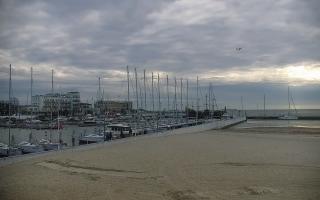 Gdynia plaża miejska - 17-04-2026 05:58