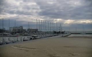 Gdynia plaża miejska - 17-04-2026 06:06