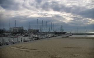 Gdynia plaża miejska - 17-04-2026 06:14