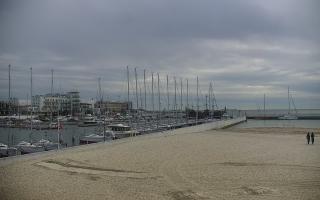 Gdynia plaża miejska - 17-04-2026 06:37