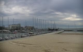 Gdynia plaża miejska - 17-04-2026 06:45