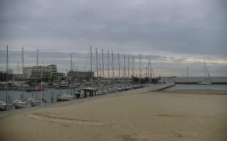 Gdynia plaża miejska - 17-04-2026 08:09