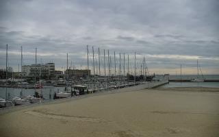 Gdynia plaża miejska - 17-04-2026 08:32