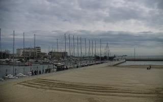 Gdynia plaża miejska - 17-04-2026 09:18