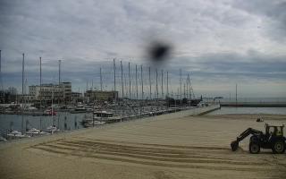 Gdynia plaża miejska - 17-04-2026 09:26