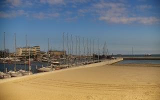 Gdynia plaża miejska - 17-04-2026 12:16