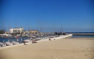 Gdynia plaża miejska - 17-04-2026 12:54