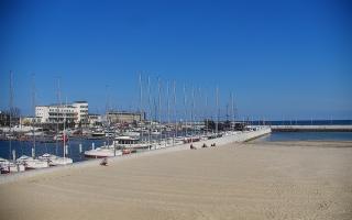 Gdynia plaża miejska - 17-04-2026 13:44