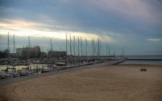 Gdynia plaża miejska - 13-05-2026 02:54