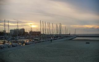 Gdynia plaża miejska - 13-05-2026 03:17