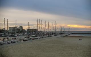 Gdynia plaża miejska - 13-05-2026 03:32