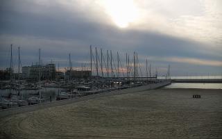 Gdynia plaża miejska - 13-05-2026 04:26