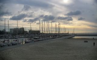 Gdynia plaża miejska - 13-05-2026 05:04