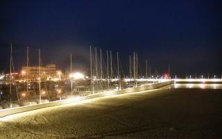 Gdynia plaża miejska - 13-05-2026 20:02