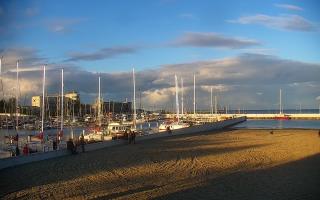 Gdynia plaża miejska - 15-06-2026 18:11