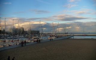 Gdynia plaża miejska - 15-06-2026 18:19
