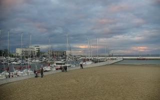 Gdynia plaża miejska - 15-06-2026 19:05
