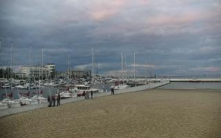 Gdynia plaża miejska - 15-06-2026 19:12