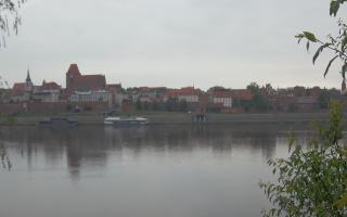 Toruń Panorama od Wisły - 03-05-2025 03:40