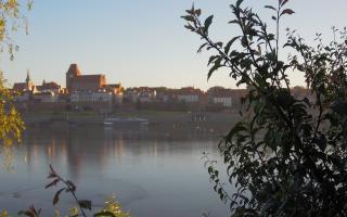 Toruń Panorama od Wisły - 02-07-2025 03:27