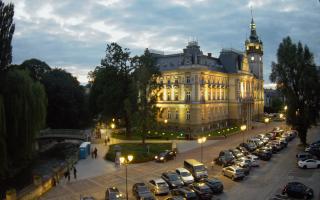 Bielsko-Biała Plac Ratuszowy - 12-06-2026 19:16