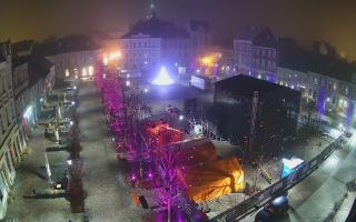 Bielsko-Biala  plac Wojska #3 - 14-12-2025 23:18