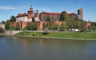 Kraków - Wawel panorama zamku - 28-04-2026 11:04