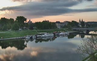 Kraków widok na Most Grunwaldzki - 01-05-2025 03:31