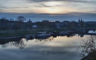 Kraków widok na Most Grunwaldzki - 02-11-2025 05:39