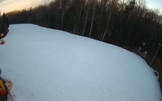 Kasina Wielka - widok z górnej s - 16-03-2026 06:20