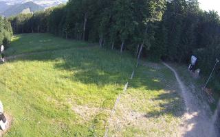 Kasina Wielka - widok z górnej s - 27-06-2026 06:04