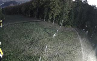 Kasina Wielka - widok z górnej s - 17-10-2026 04:30