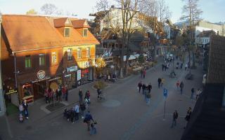 Krupówki Dolne - widok na deptak - 01-11-2025 14:22