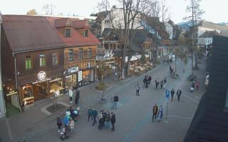 Krupówki Dolne - widok na deptak - 01-11-2025 14:52