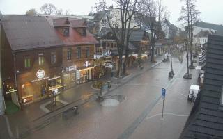 Krupówki Dolne - widok na deptak - 03-11-2025 10:35