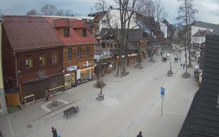 Krupówki Dolne - widok na deptak - 16-03-2026 15:58